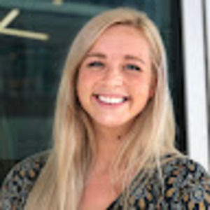 Meet your Posher, Courtney
